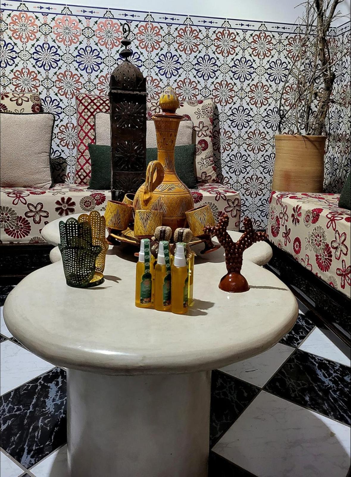 Riad Traditionnel De Charme 3 Chambres Marrakesh Extérieur photo